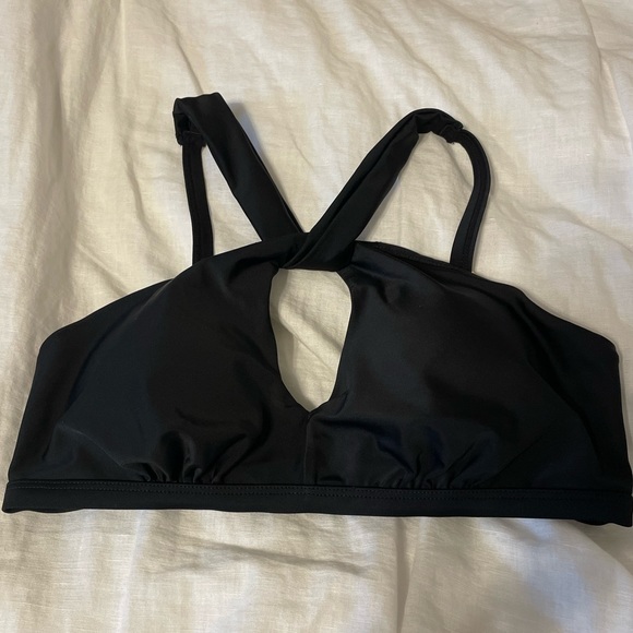 Swimsuits For All Expert Multi-Way Black Halter Padded Swim Bikini Top (size 4) - Picture 2 of 6